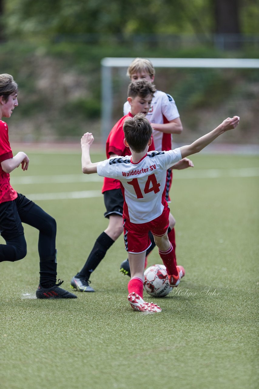 Bild 122 - mCJ Walddoerfer 2 - Farmsen 2 : Ergebnis: 3:1